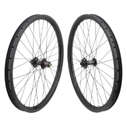 WHL PR 27.5 584x32 OR8 BOLT CARBON 31mmTBLS DISC BK 32 OR8 MT1110 ELITE 8-11sCAS 6B 15mm 12mm SEAL BK 110mm 148mm SAPIM RACE 2.0/1.8 BK 