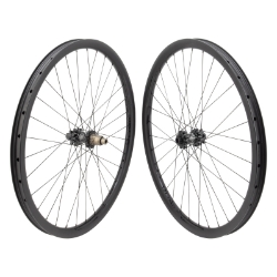 WHL PR 27.5 584x27 OR8 BOLT CARBON 29mmTBLS DISC BK 32 OR8 MT1110 ELITE 11sXD 6B 15mm 12mm SP SEAL BK 142mm SAPIM RACE 2.0/1.8 BK 